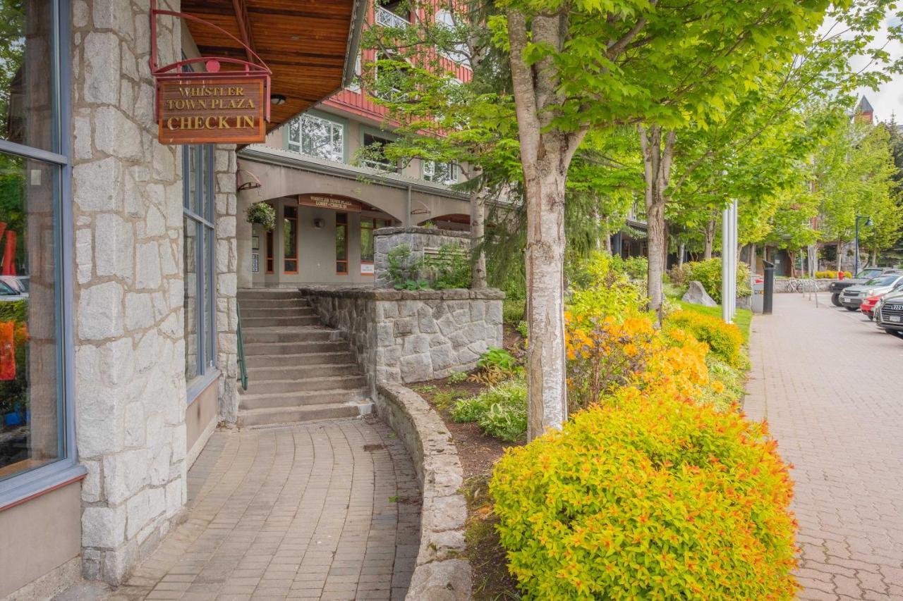 Deer Lodge By Outpost ウィスラー エクステリア 写真